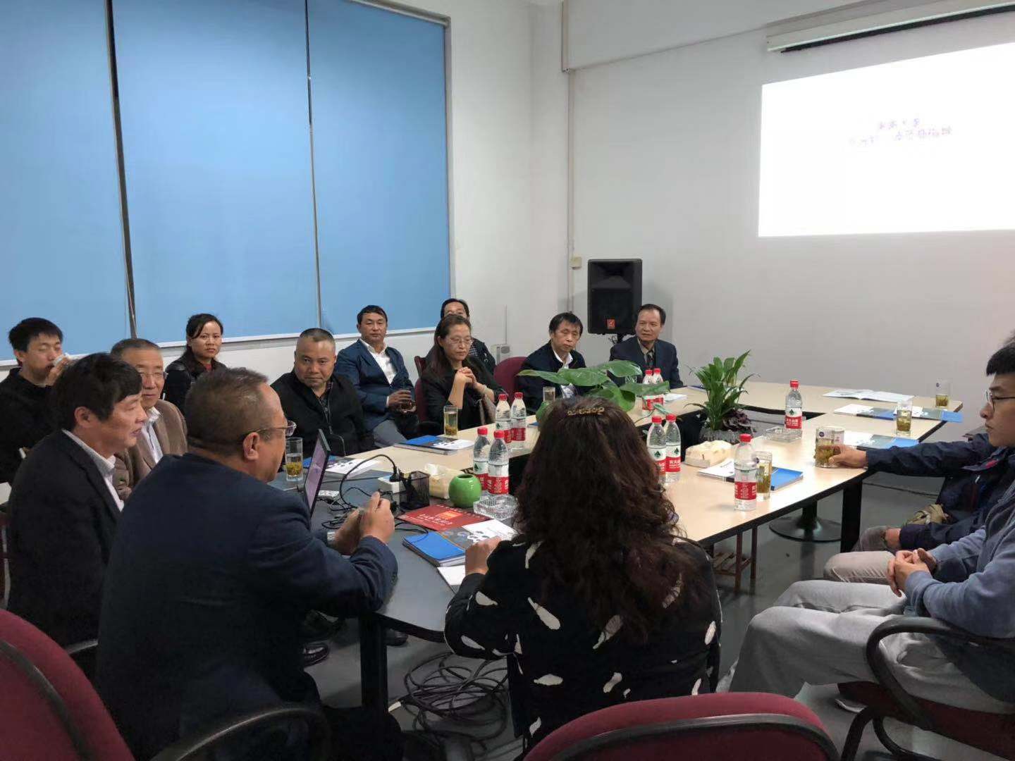 “中通協螺杆泵專業委員會一屆二次會（huì）議”在（zài）寧波召開